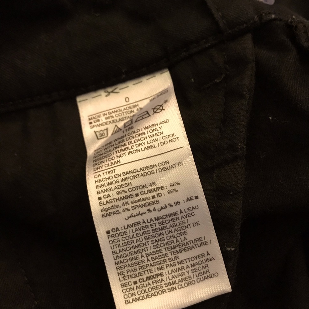 Old Navy Pixie Pant - Picture 5 of 5
